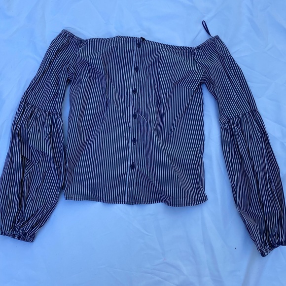 Express navy & white off shoulder blouse - Picture 2 of 5